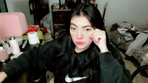 Snapshot of cuteambervi chatting on 12-05-24, 03:04 Princess Amber online show from 12-05-24, 03:04