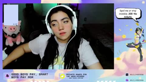 Snapshot of cuteambervi chatting on 09-20-25, 07:26 Princess Amber online show from 09-20-25, 07:26