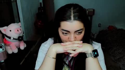 Snapshot of cuteambervi chatting on 11-20-25, 10:09 Princess Amber online show from 11-20-25, 10:09