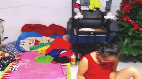 Snapshot of cuteandsexyone chatting on 01-09-25, 10:41 CuteAndSexyOne Na and Brian online show from 01-09-25, 10:41
