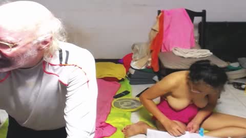 Snapshot of cuteandsexyone chatting on 01-26-25, 02:52 CuteAndSexyOne Na and Brian online show from 01-26-25, 02:52