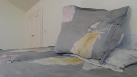 Anne-Marie  online show from 10-09-25, 10:35