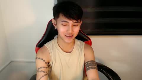 Snapshot of cuteasiancock98 chatting on 05-26-26, 06:09 Steph online show from 05-26-26, 06:09