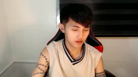Snapshot of cuteasiancock98 chatting on 05-31-26, 04:42 Steph online show from 05-31-26, 04:42