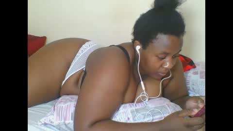 Snapshot of cuteaurel chatting on 03-05-26, 08:38 AURELIA online show from 03-05-26, 08:38