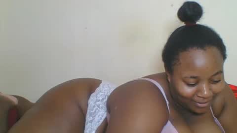 Snapshot of cuteaurel chatting on 08-01-26, 12:04 AURELIA online show from 08-01-26, 12:04