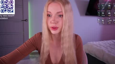 Snapshot of cutebon chatting on 05-21-26, 04:52 BONNIE online show from 05-21-26, 04:52