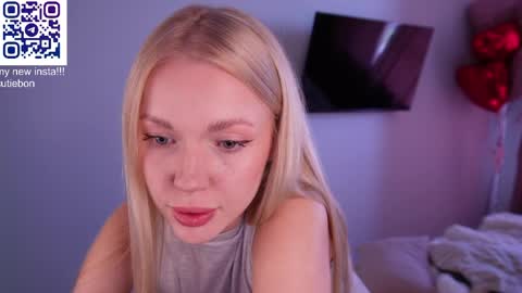 Snapshot of cutebon chatting on 06-06-26, 04:39 BONNIE online show from 06-06-26, 04:39