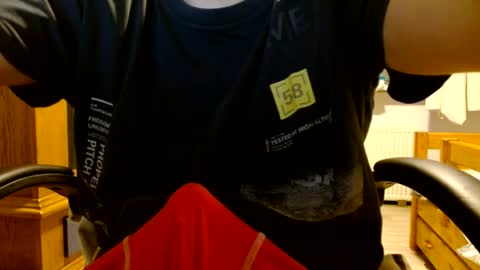 Cuteboy090 online show from 07-10-26, 10:23