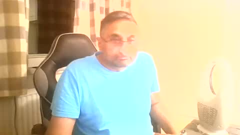 fuktoiboi online show from 07-04-26, 11:11