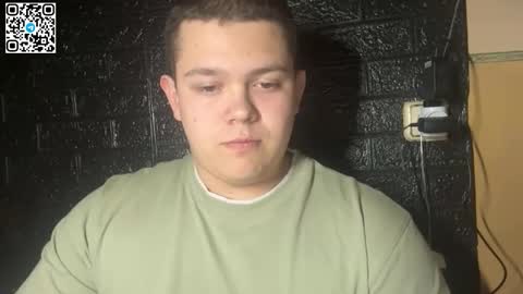 Snapshot of cutebutnaughty_ chatting on 03-30-26, 08:43 Alex online show from 03-30-26, 08:43