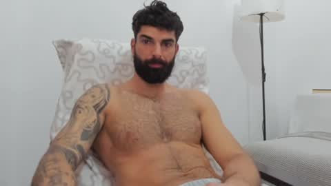 cuteeboy online show from 02-01-25, 08:08