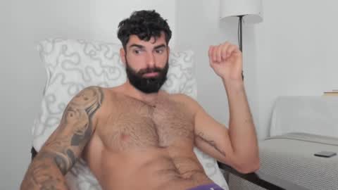 cuteeboy online show from 02-04-25, 10:10