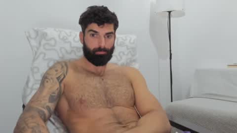 cuteeboy online show from 02-04-25, 03:36