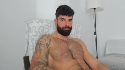 cuteeboy online show from 02-25-25, 07:20