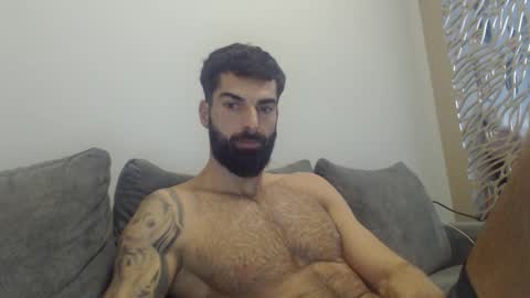 cuteeboy online show from 11-04-25, 05:50