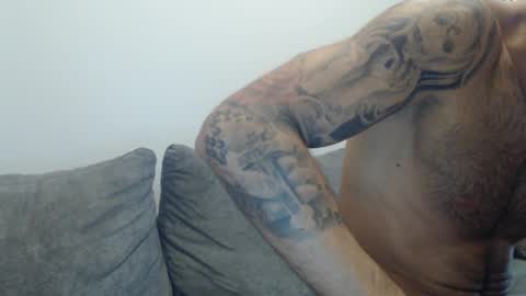 cuteeboy online show from 11-05-25, 06:57