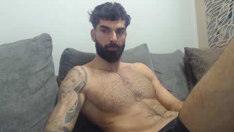 cuteeboy online show from 12-04-25, 06:23