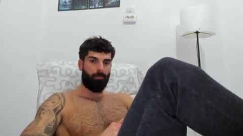 cuteeboy online show from 12-15-25, 12:20