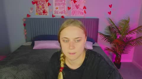 Amyy online show from 07-04-26, 01:12