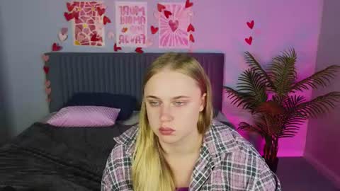 Amyy online show from 07-06-26, 12:40