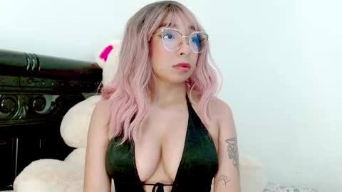 Mishel online show from 01-13-25, 04:50