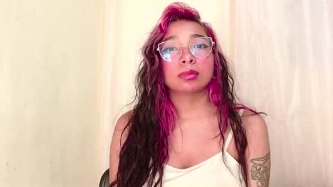 Mishel online show from 09-24-25, 04:16