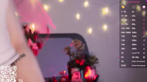 Snapshot of cutelilstar chatting on 11-12-25, 04:24 kendall online show from 11-12-25, 04:24