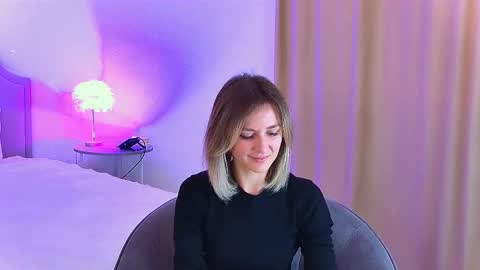 Snapshot of cutemirage chatting on 10-08-25, 02:36 cutemirage online show from 10-08-25, 02:36