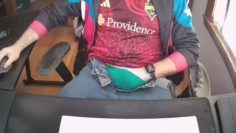 cutenerd15 online show from 11-18-25, 05:06