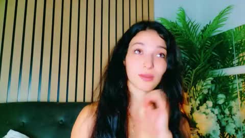 cuteness__girl online show from 09-11-25, 06:24
