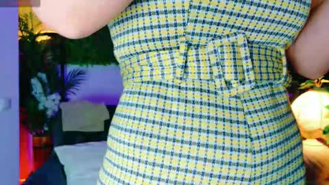 Snapshot of cuteness__girl chatting on 10-10-25, 06:01 cuteness__girl online show from 10-10-25, 06:01