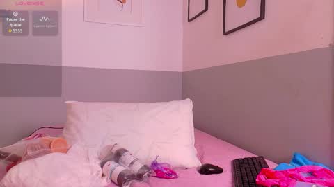 cutepetitee online show from 05-02-26, 07:30