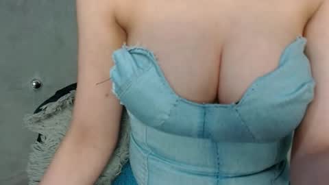 sophia online show from 01-31-25, 05:09