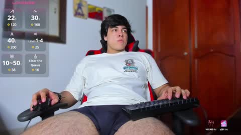 Snapshot of cuteznowyy chatting on 12-09-24, 12:12 Ask me online show from 12-09-24, 12:12