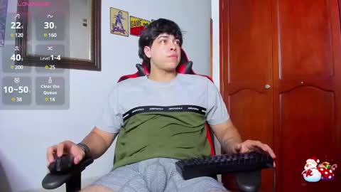 Snapshot of cuteznowyy chatting on 12-23-24, 11:49 Ask me online show from 12-23-24, 11:49