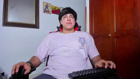 Snapshot of cuteznowyy chatting on 01-07-25, 02:42 Ask me online show from 01-07-25, 02:42