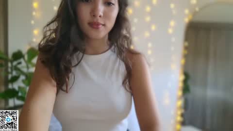 Snapshot of cutie18_angel chatting on 06-16-26, 08:00 angela online show from 06-16-26, 08:00