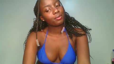 Snapshot of cutie_choco chatting on 11-11-25, 03:45 cutie_choco online show from 11-11-25, 03:45