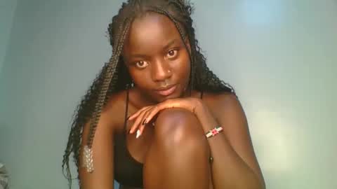 Snapshot of cutie_choco chatting on 11-13-25, 05:45 cutie_choco online show from 11-13-25, 05:45