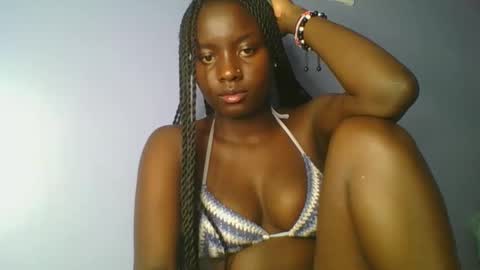 Snapshot of cutie_choco chatting on 12-15-25, 05:17 cutie_choco online show from 12-15-25, 05:17