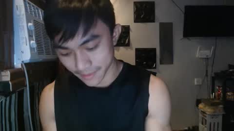 Snapshot of cutie_hunk69 chatting on 06-06-26, 03:00 cutie_hunk69 online show from 06-06-26, 03:00