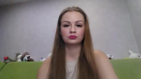 Chloe online show from 09-17-25, 12:45