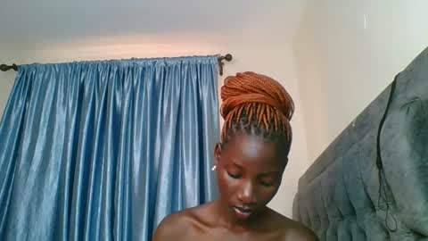 Snapshot of cutie_liqy chatting on 01-07-26, 10:07 Liqy online show from 01-07-26, 10:07