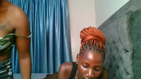 Snapshot of cutie_liqy chatting on 01-12-26, 12:27 Liqy online show from 01-12-26, 12:27