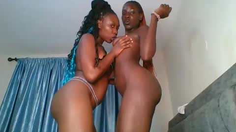 Snapshot of cutie_liqy chatting on 01-14-26, 05:18 Liqy online show from 01-14-26, 05:18