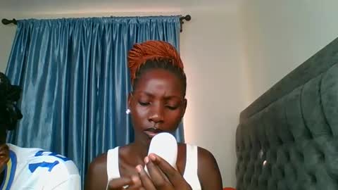 Snapshot of cutie_liqy chatting on 01-18-26, 12:42 Liqy online show from 01-18-26, 12:42