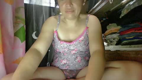 cutie_pie02 online show from 04-25-26, 10:07