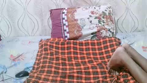 Snapshot of cutie_sally chatting on 10-31-25, 11:17 cutie_sally online show from 10-31-25, 11:17