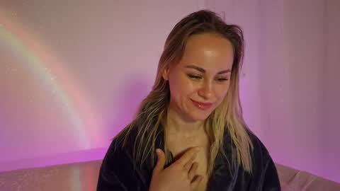 cutie_xoxo_ online show from 05-03-26, 08:04